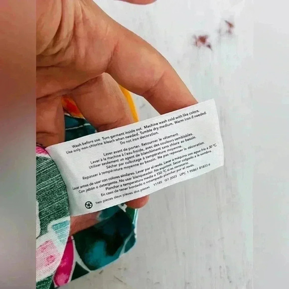 Carter's Baby Girl Floral Top Size 6M - Picture 5 of 5